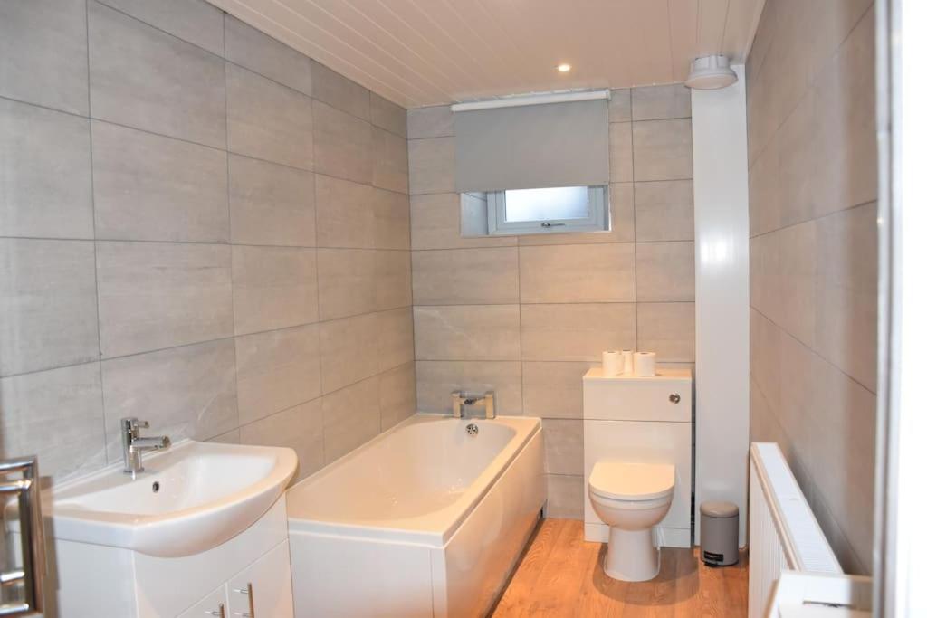 The Blue House Holiday Home Egremont  Bagian luar foto